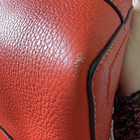 Tory Burch Orange perforated tote bag and wallet - Picture 8 of 12